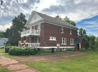 221 W Oak St, Ironwood, MI 49938