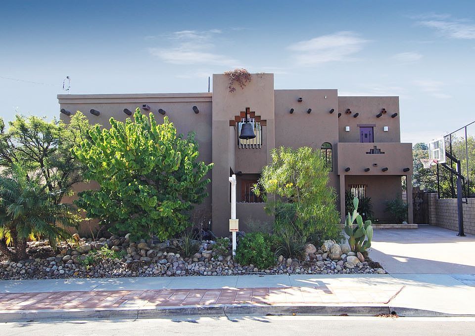 Spanish Pueblo Revival