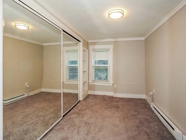 935 Walnut St — Photo 7