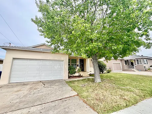 1828 Rowan St Photo 1