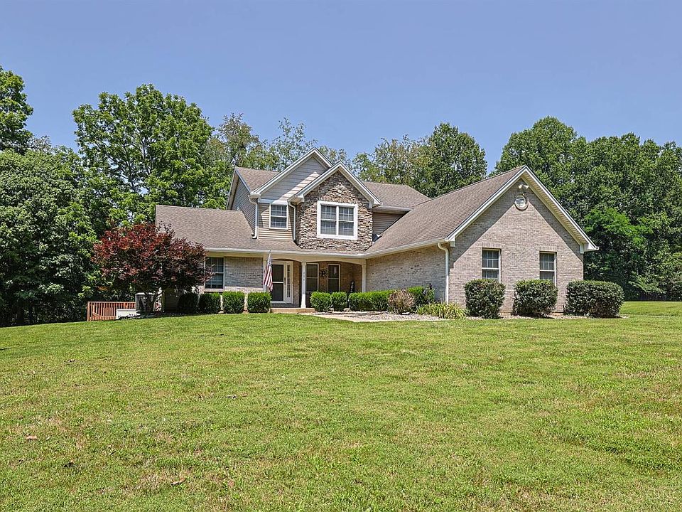 1st image of 886 Grays Ln
