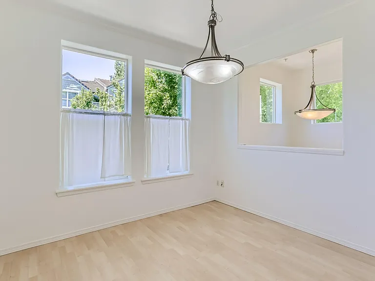 10245 NW Wilshire Ln #10245 — Photo 5