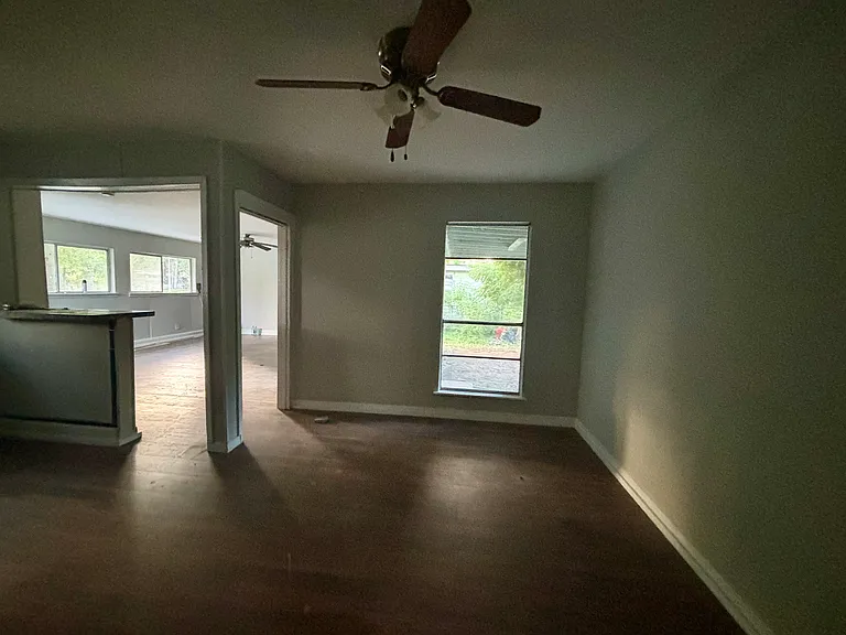 10214 Cheeves Dr — Photo 7