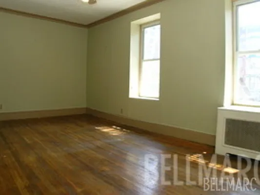 Rented by Bellmarc Realty | media 25