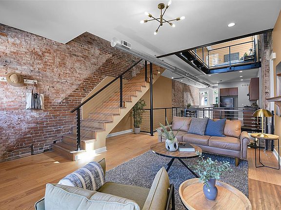 4th image of 2908 McNair Ave