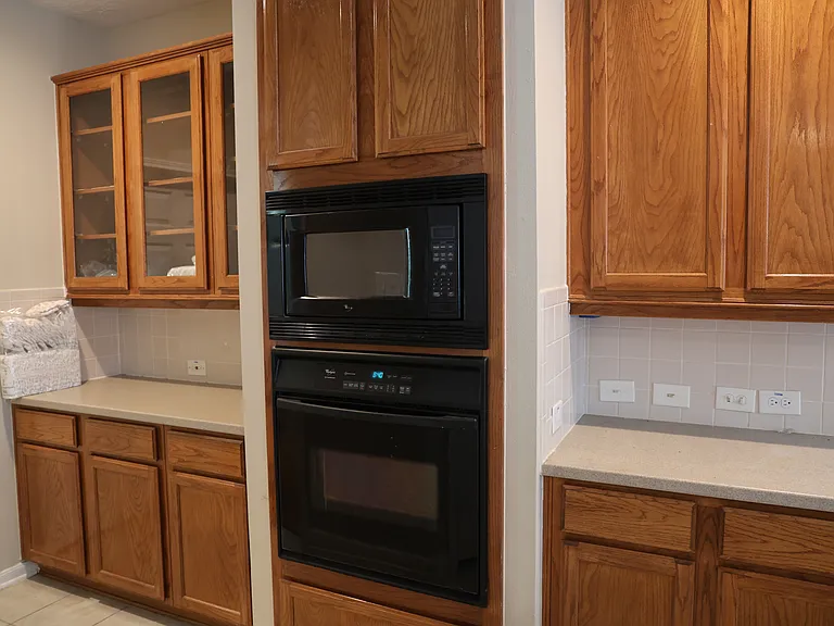 4323 Lakeside Meadow Dr — Photo 23