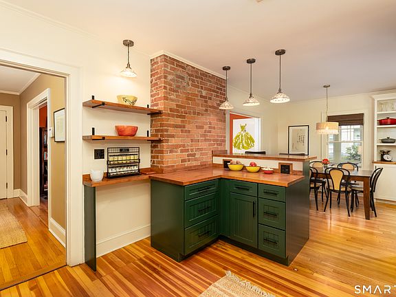 4th image of 23 Westfield Road