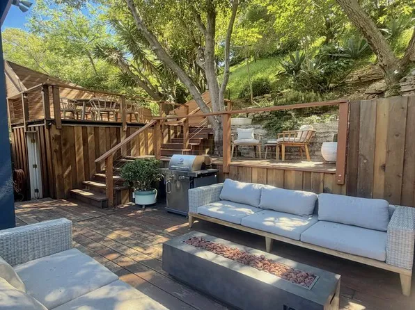 8460 Kirkwood Dr, Los Angeles, CA 90046