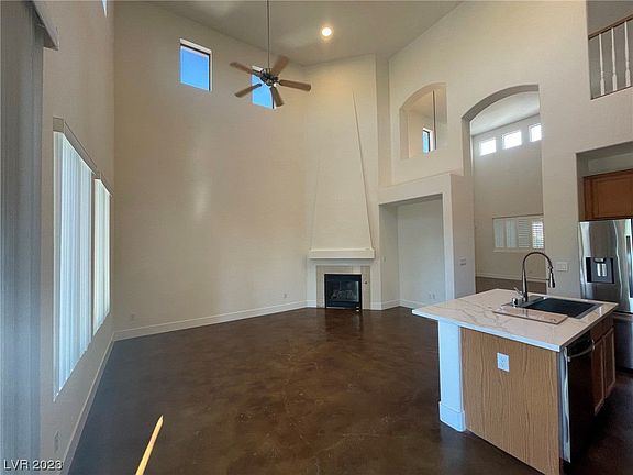 4th image of 4841 Graziano Ave