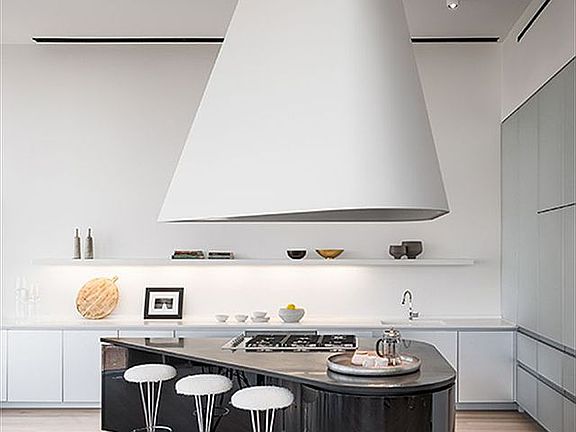 5th image of 56 Leonard St Unit Penthouse 52b