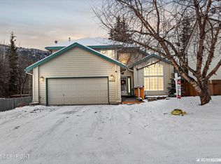 18932 Mountain Point Dr, Eagle River, AK 99577