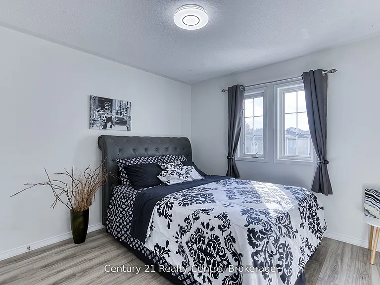 45 Hatch St E — Photo 33