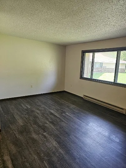 504 9th St #1 — Photo 3