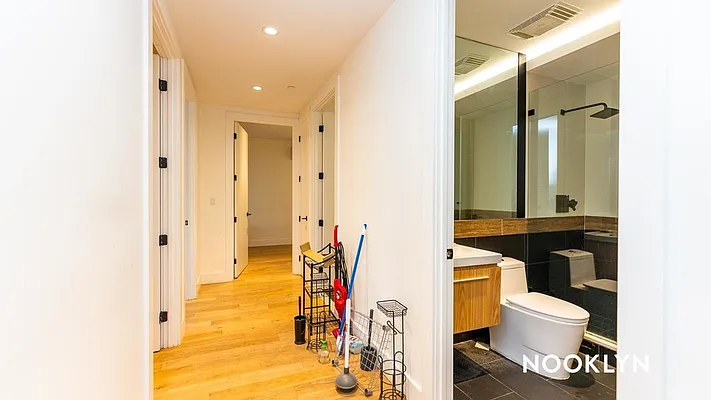 Rented by Nooklyn NYC LLC | media 49