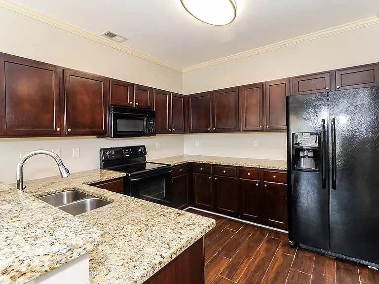 67 Hamilton Blvd NW — Photo 7