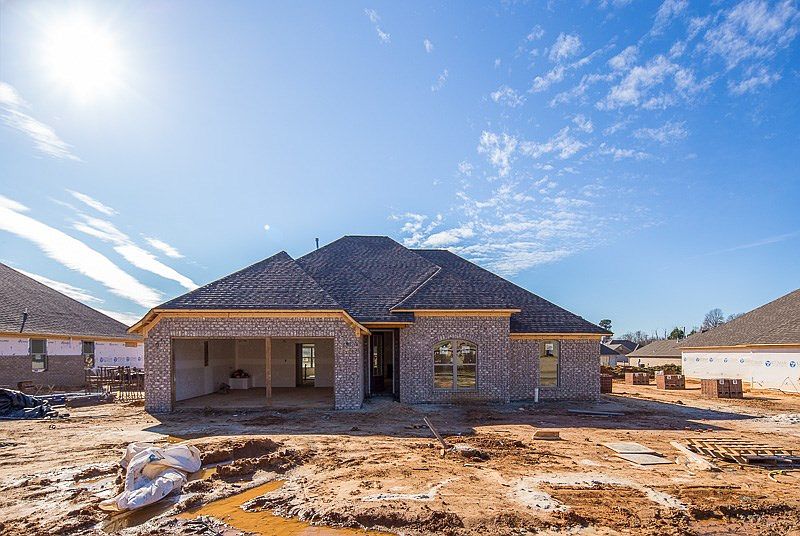 1st image of 25 Bedford Farms Dr