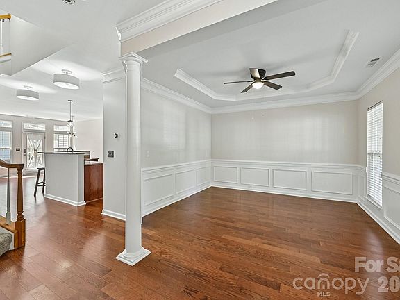 5th image of 20524 Harbor View Dr