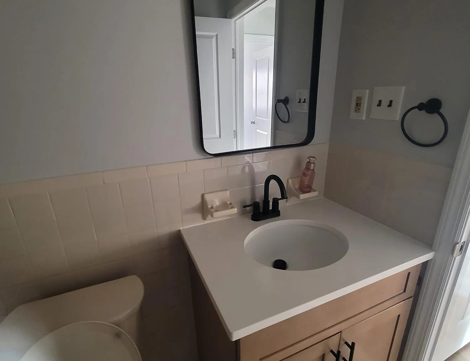 1 bed, 1.0 bath, $2,000 — Photo 4