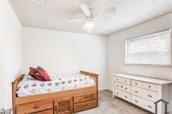 1712 Becker Dr — Photo 12