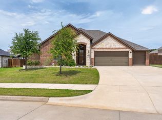 2504 Pinyon Hills Ct, Burleson, TX 76028