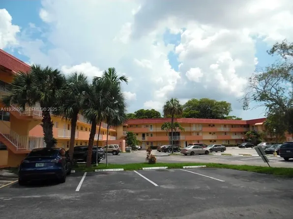 1540 NE 191st St APT 145, Miami, FL 33179