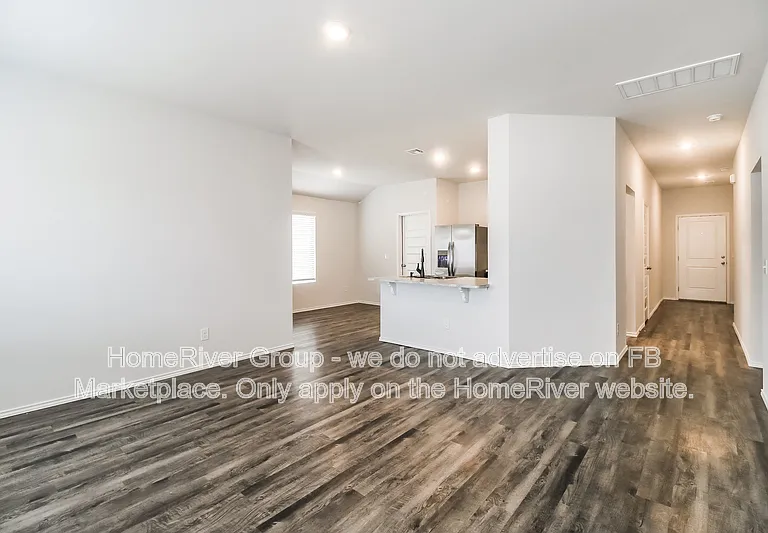 3119 Valley Dr — Photo 4