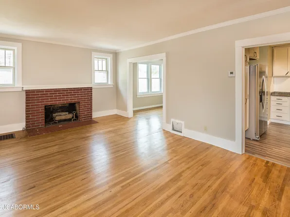 1811 W Main St, Jefferson City, MO 65109