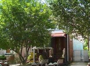 6824 Kessel St, Forest Hills, NY 11375