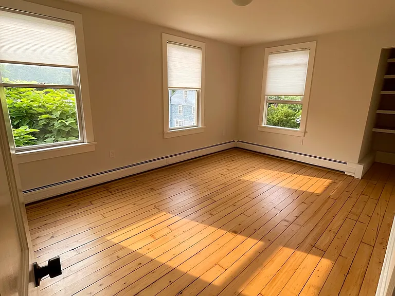 34 Pleasant St #2 — Photo 12