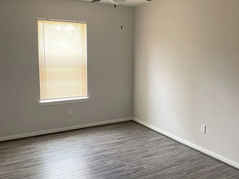 7801 Angus St — Photo 13