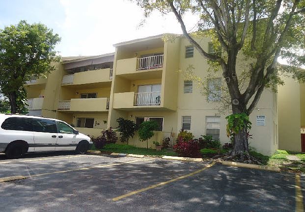 1st image of 6095 W 18th Ave #130