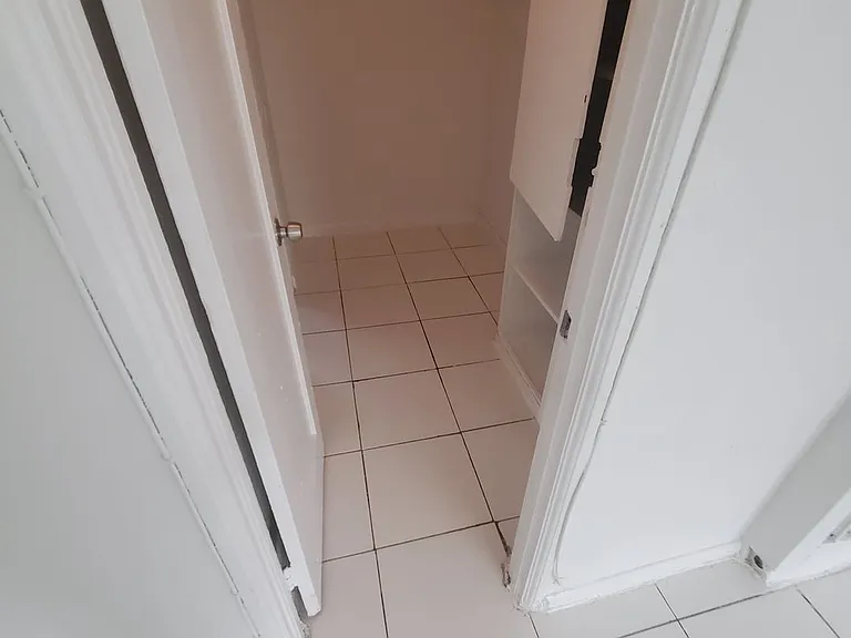 1735 Wiley St — Photo 5
