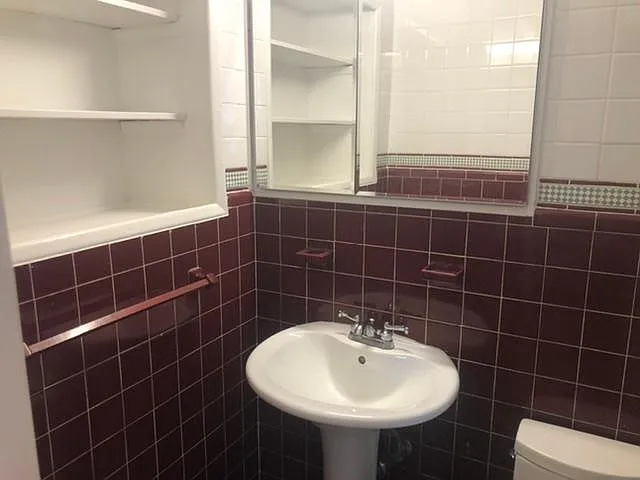 NEW medicine cabinets, pedestal sink