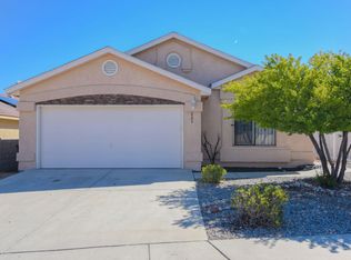 2204 Desertwood Dr SW, Albuquerque, NM 87121