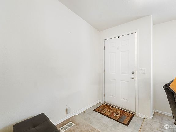 4th image of 15410 123rd Avenue Ct E #47