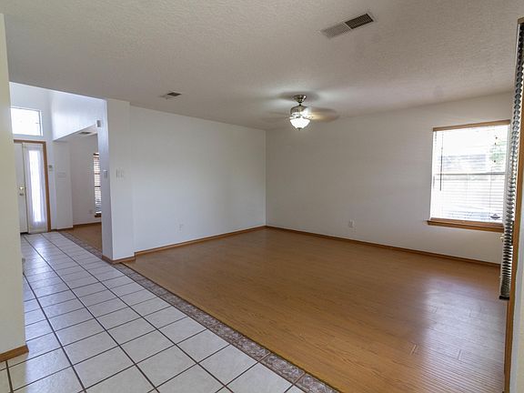 5th image of 8020 Lynnhaven Pl NW