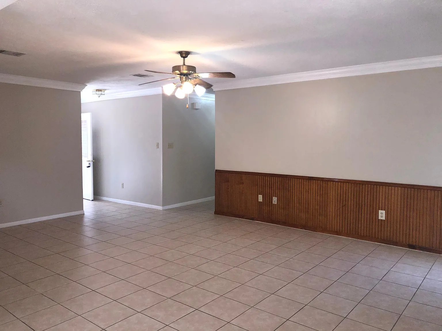 3 bed, 1272 sqft, $1,400 — Photo 3