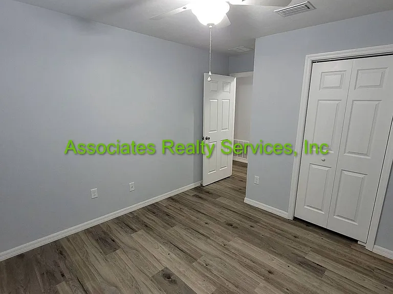 7215 SW 42nd Pl — Photo 17