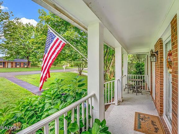 3rd image of 7765 Maida Vale Cir