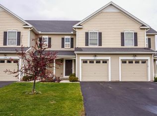 6272 Teasel St, Farmington, NY 14425