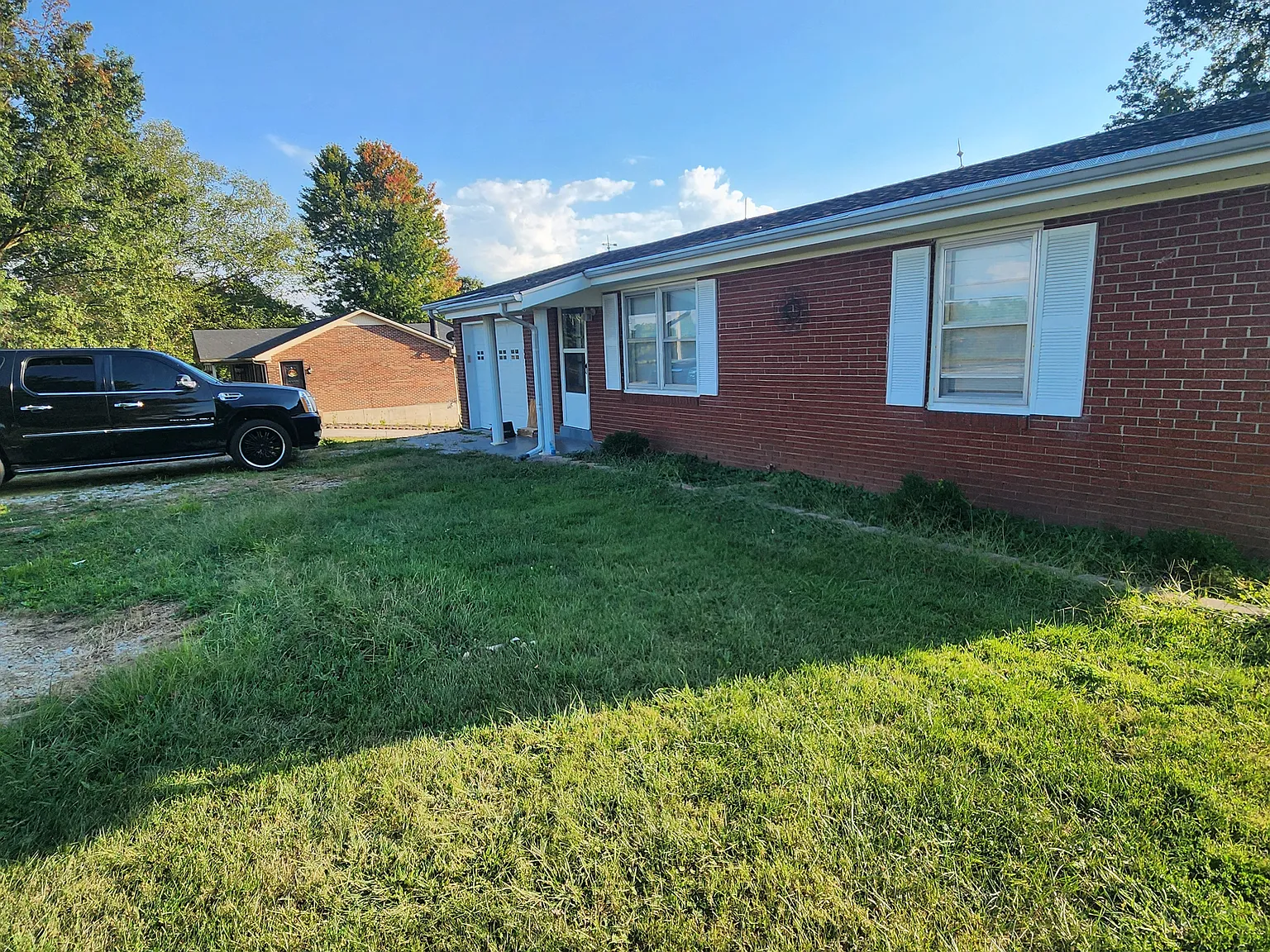 Mount Eden Rd, Shelbyville — Photo 1