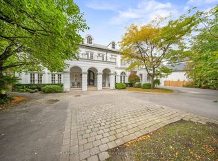 180 Sandringham Dr, Toronto, ON M3H1E3