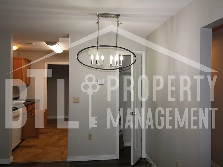 251 Kayla Ln — Photo 5