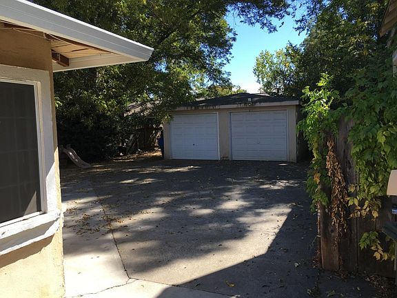3rd image of 4224 4th Ave