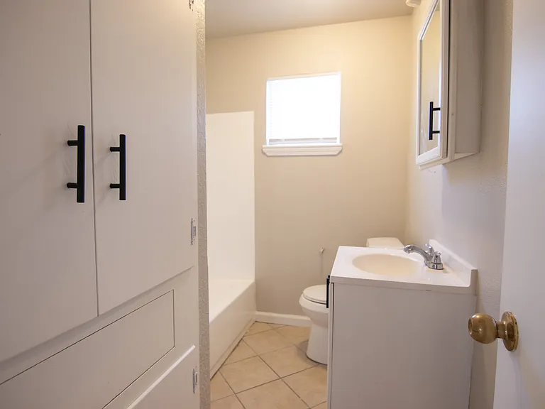 3714 Ridgemont Dr — Photo 8