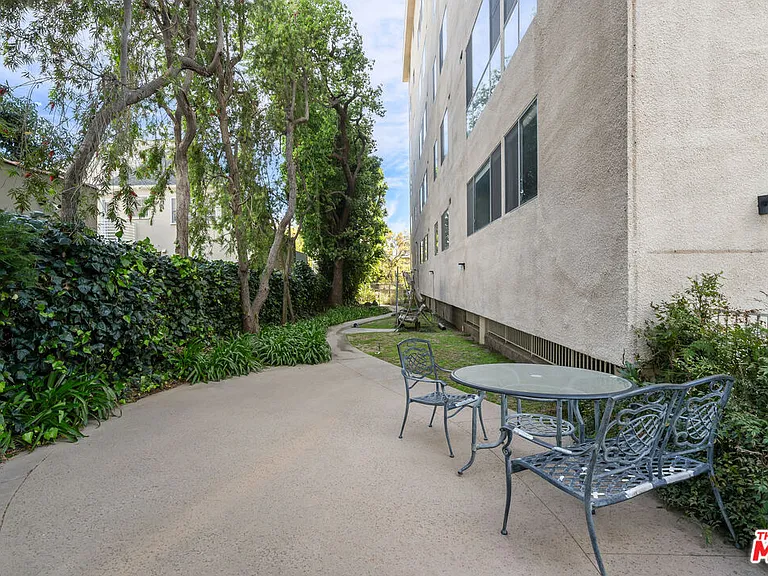 441 N Oakhurst Dr #206 — Photo 26
