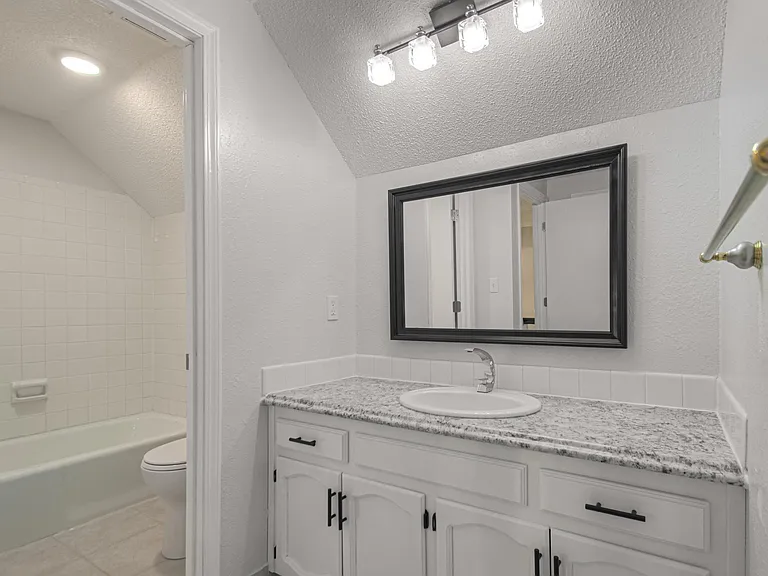 1305 La Chateau Dr — Photo 14