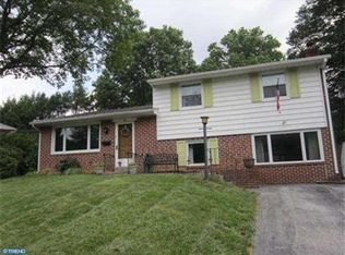 18 Willowbrook Rd, Broomall, PA 19008