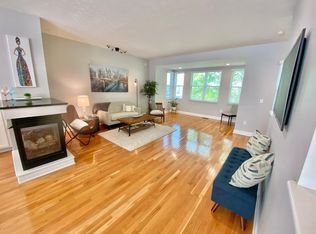 1400 Lower Green Cir, Columbus, OH 43212