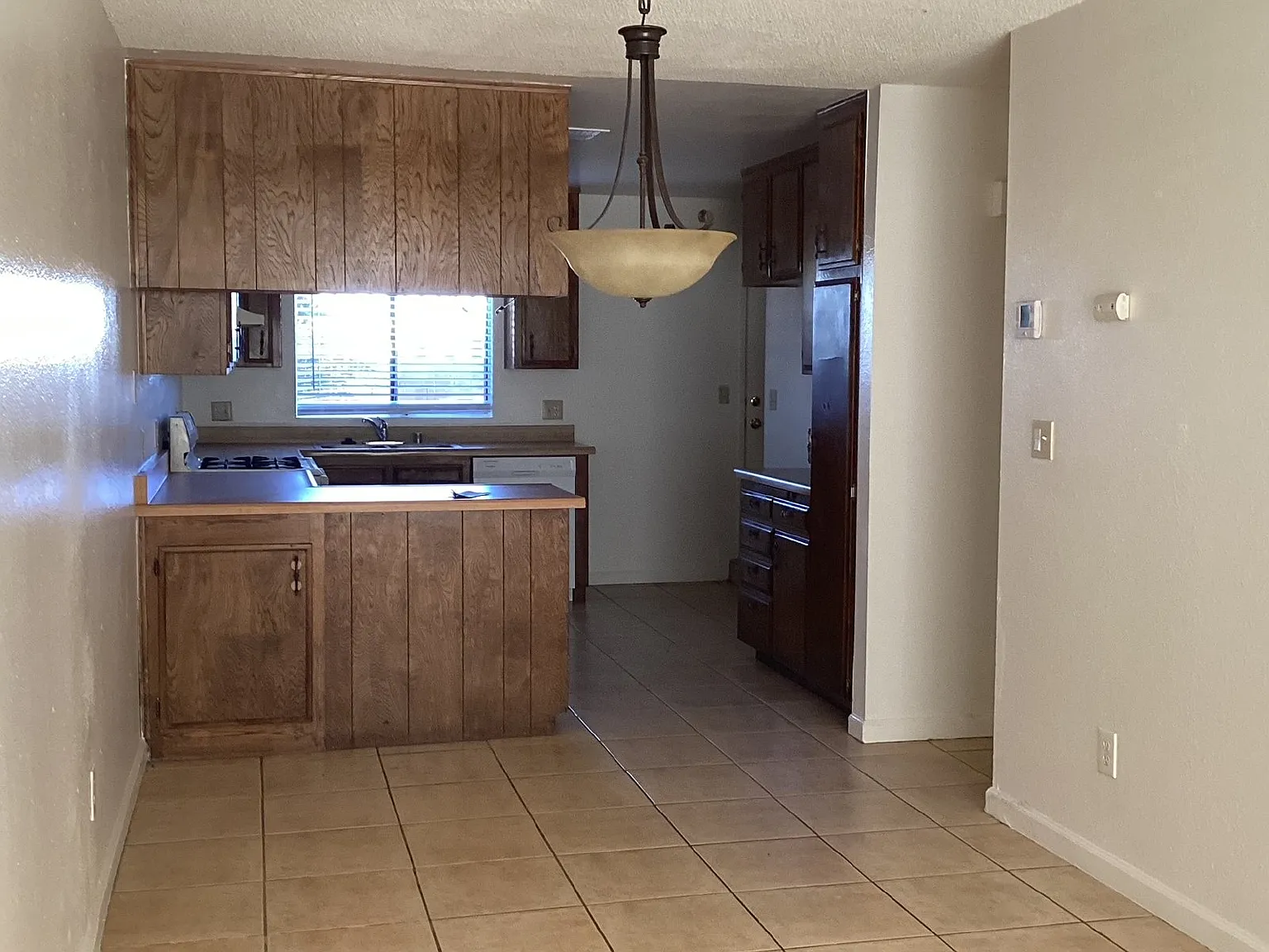 2 bed, 1.5 bath, 945 sqft, $1,925 — Photo 4